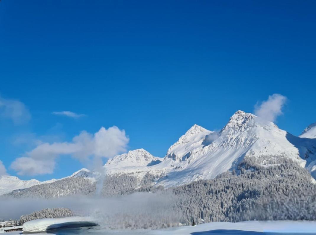 Fewo D'Rock Arosa- Center Of Nightlife By Nature Apartments Switzerland Pokoj fotografie
